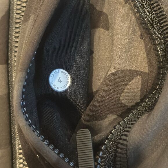 Lululemon Hooded Define Jacket size 4 in Camo greenish grey Camo EUC - Picture 5 of 13